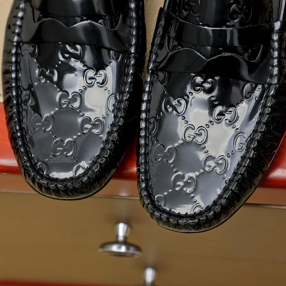 Men's shoes 💰360💰💰GUCCI Gucci official website synchronizes the latest model 🛃The upper is made of imported cowhide, 🐷leather lining, rubber outsole, 🎩🎩top handcrafted with fine stitch and thread workmanship🔍definitely satisfy those perfectionist men who pursue high luxury quality 👏 3 colors available! Code number 38-45 Large quantity in stock